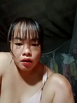 Snapshot of emilyzz chatting on 11.21.25 emilyzz online show from 11.21.25