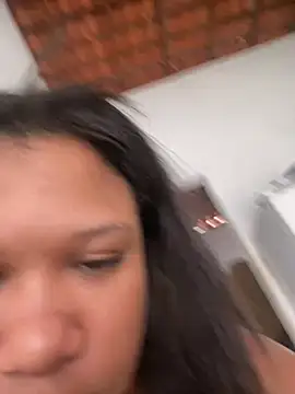 Snapshot of Milenvs chatting on 01.16.26 Milenvs online show from 01.16.26