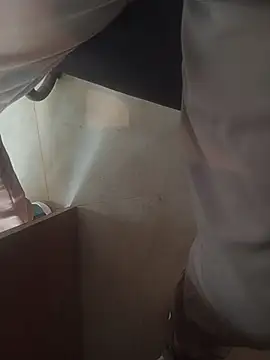 Snapshot of karandeep_Bhagat chatting on 10.18.25 karandeep Bhagat online show from 10.18.25