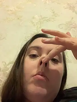 Snapshot of siennsky chatting on 11.04.25 siennsky online show from 11.04.25