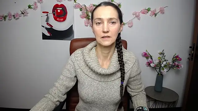 TayaFinch online show from 11.07.25