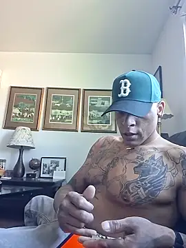 Snapshot of LaloSalamanca69 chatting on 09.19.25 LaloSalamanca69 online show from 09.19.25