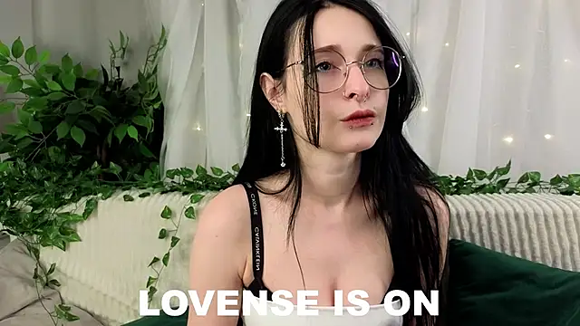 DarcyAspacio online show from 02.13.26