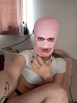 Snapshot of Lolapussyxoxo chatting on 12.18.25 Lolapussyxoxo online show from 12.18.25