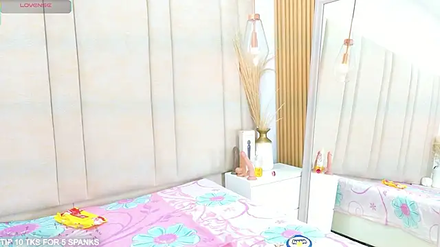 ChantalBlaiir online show from 12.22.25