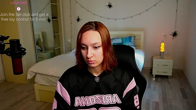 LilyannRosse online show from 10.25.25