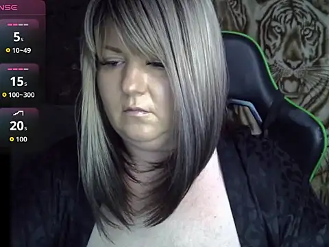 YuliiaSan online show from 11.16.25