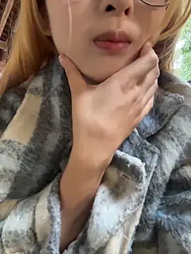 yuki june online show from 12.22.25