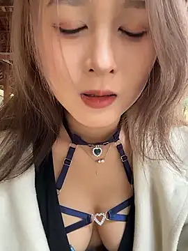 yuki june online show from 01.16.26