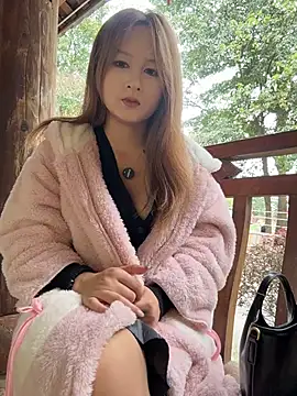 yuki june online show from 03.03.26