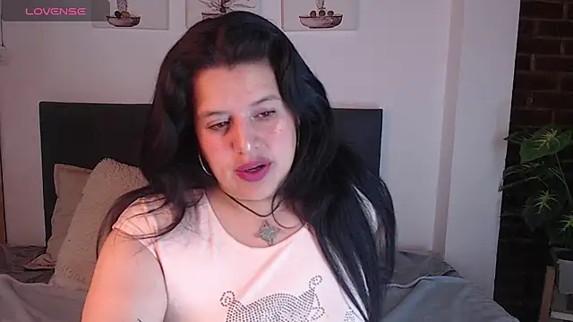 Andrea secret  online show from 11.03.25