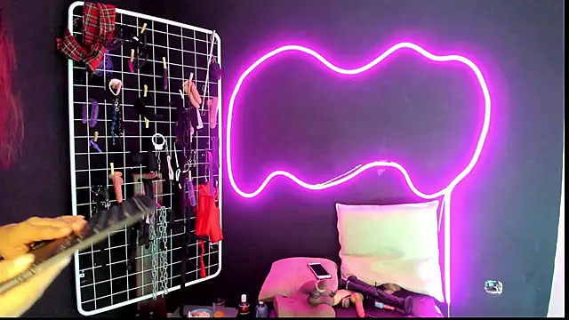 Mistress Megan BDSM online show from 11.04.25