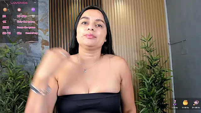 Megancoxx online show from 10.28.25