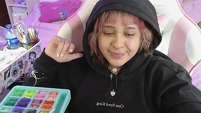 NekoWaifu online show from 04.29.26