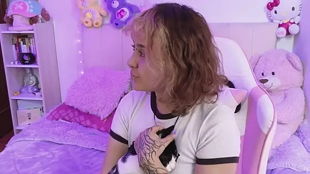 NekoWaifu online show from 05.06.26