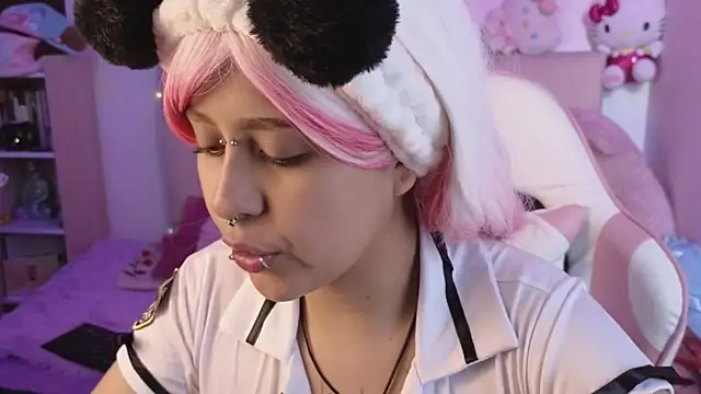 NekoWaifu online show from 05.25.26