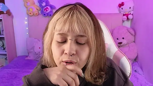 NekoWaifu online show from 05.29.26