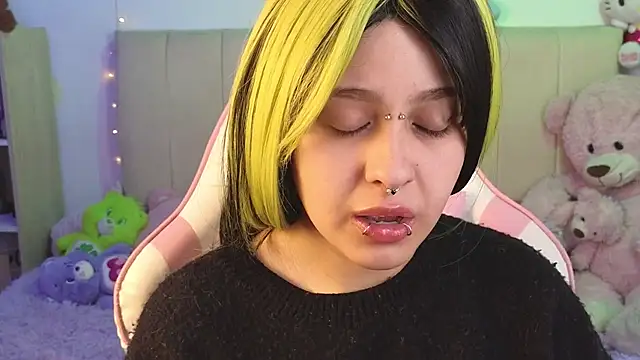 NekoWaifu online show from 06.11.26