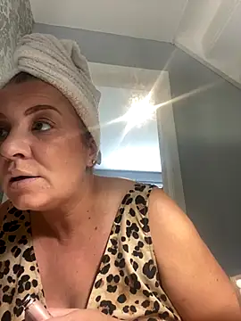 Snapshot of PoppyPrincessxox chatting on 09.26.25 PoppyPrincessxox online show from 09.26.25