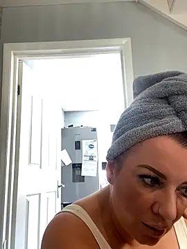 Snapshot of PoppyPrincessxox chatting on 10.09.25 PoppyPrincessxox online show from 10.09.25