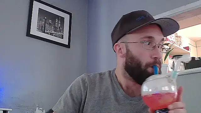 Snapshot of versatilevortex chatting on 09.21.25 versatilevortex online show from 09.21.25