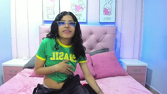 Issaa Tyler online show from 10.19.25