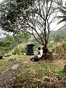 Snapshot of sky-wolves chatting on 09.18.25 sky-wolves online show from 09.18.25