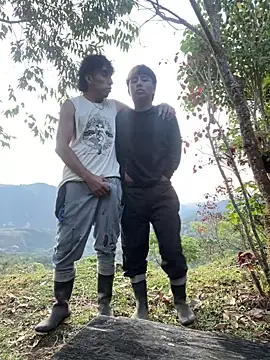 Snapshot of sky-wolves chatting on 09.19.25 sky-wolves online show from 09.19.25