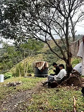 Snapshot of sky-wolves chatting on 09.20.25 sky-wolves online show from 09.20.25