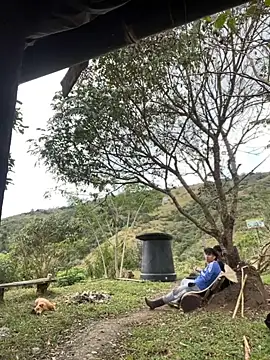 Snapshot of sky-wolves chatting on 09.24.25 sky-wolves online show from 09.24.25