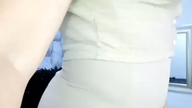 sofiagutierrez   online show from 10.17.25