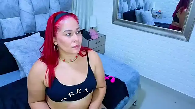 sofiagutierrez   online show from 11.11.25