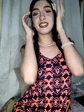 Emily-hottson online show from 10.11.25