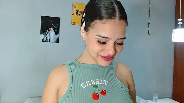 nicole mayer01 online show from 10.15.25