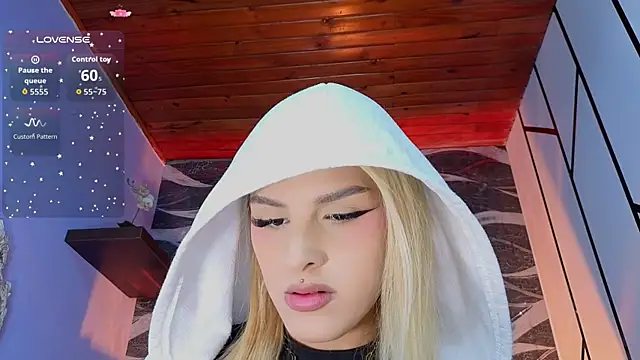 Snapshot of Angel-dragun chatting on 07.18.26 Angel-dragun online show from 07.18.26