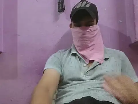 Snapshot of hornyboy4321q chatting on 11.28.25 hornyboy4321q online show from 11.28.25