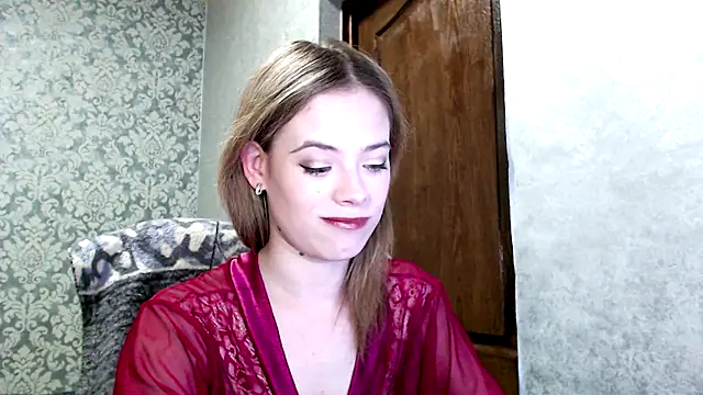 Kate  Loves online show from 10.21.25