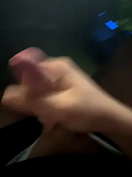 Snapshot of jstntz chatting on 10.30.25 jstntz online show from 10.30.25