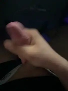 Snapshot of jstntz chatting on 11.02.25 jstntz online show from 11.02.25