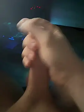 Snapshot of jstntz chatting on 01.10.26 jstntz online show from 01.10.26