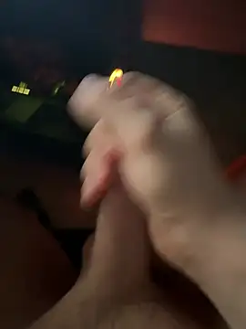 Snapshot of jstntz chatting on 02.04.26 jstntz online show from 02.04.26