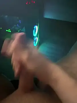 Snapshot of jstntz chatting on 02.16.26 jstntz online show from 02.16.26