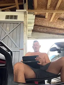 Snapshot of countryboi2002 chatting on 10.08.25 countryboi2002 online show from 10.08.25