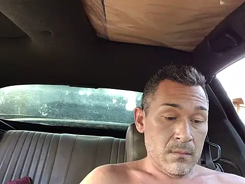 Snapshot of countryboi2002 chatting on 10.26.25 countryboi2002 online show from 10.26.25