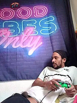 Mikaaa97 online show from 02.01.26