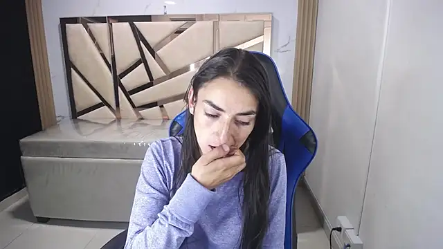 Maily a  online show from 11.30.25