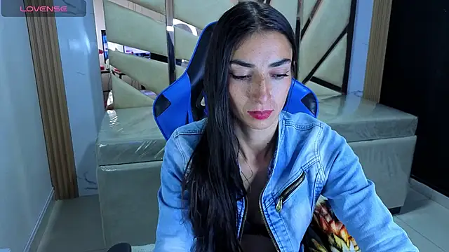 Maily a  online show from 02.22.26