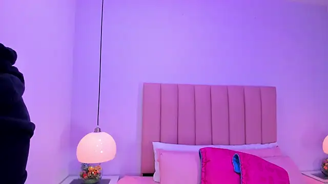 Amy Ferreira online show from 10.15.25