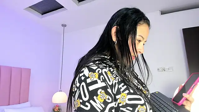 Amy Ferreira online show from 10.24.25