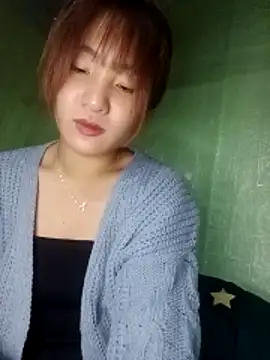 Snapshot of Linksys_nicee chatting on 11.24.25 Linksys nicee online show from 11.24.25